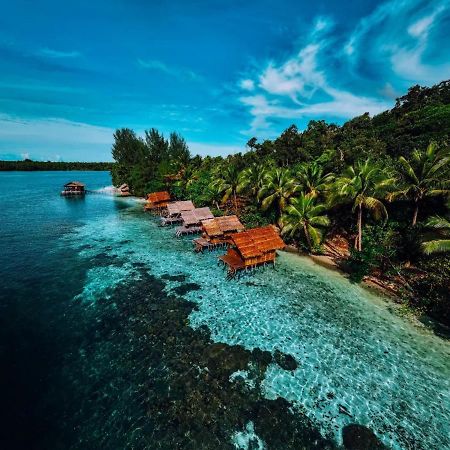 Meos Ambower Homestay Raja Ampat Fam Экстерьер фото